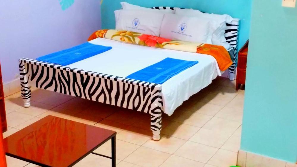 Miryams Village Inn Safari Lodge Sultan Hamud エクステリア 写真
